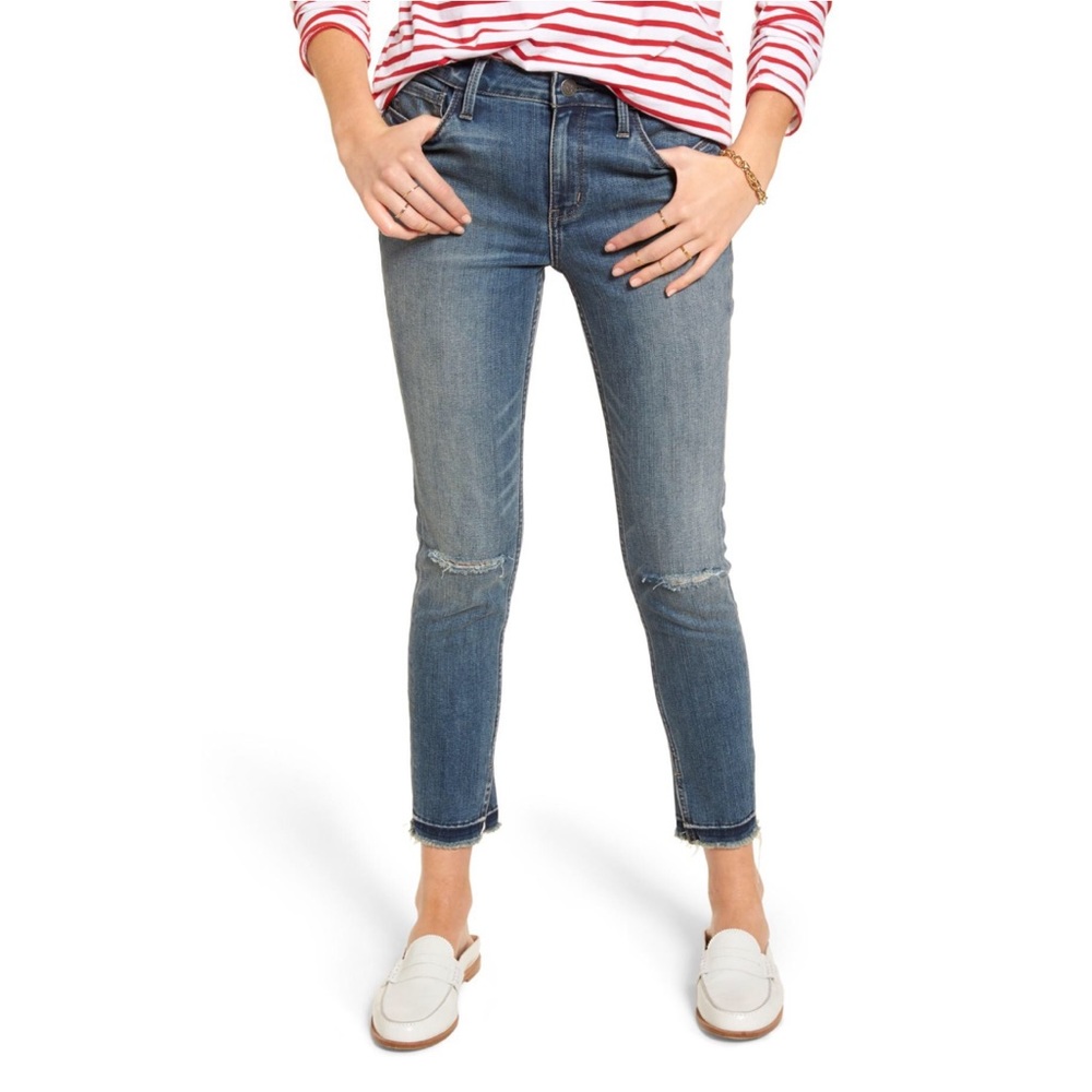 Treasure & Bond Distressed Cropped Skinny Jeans